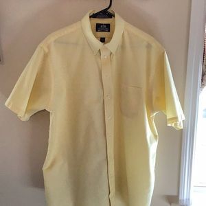 NWOT Stafford Short Sleeve Shirt.